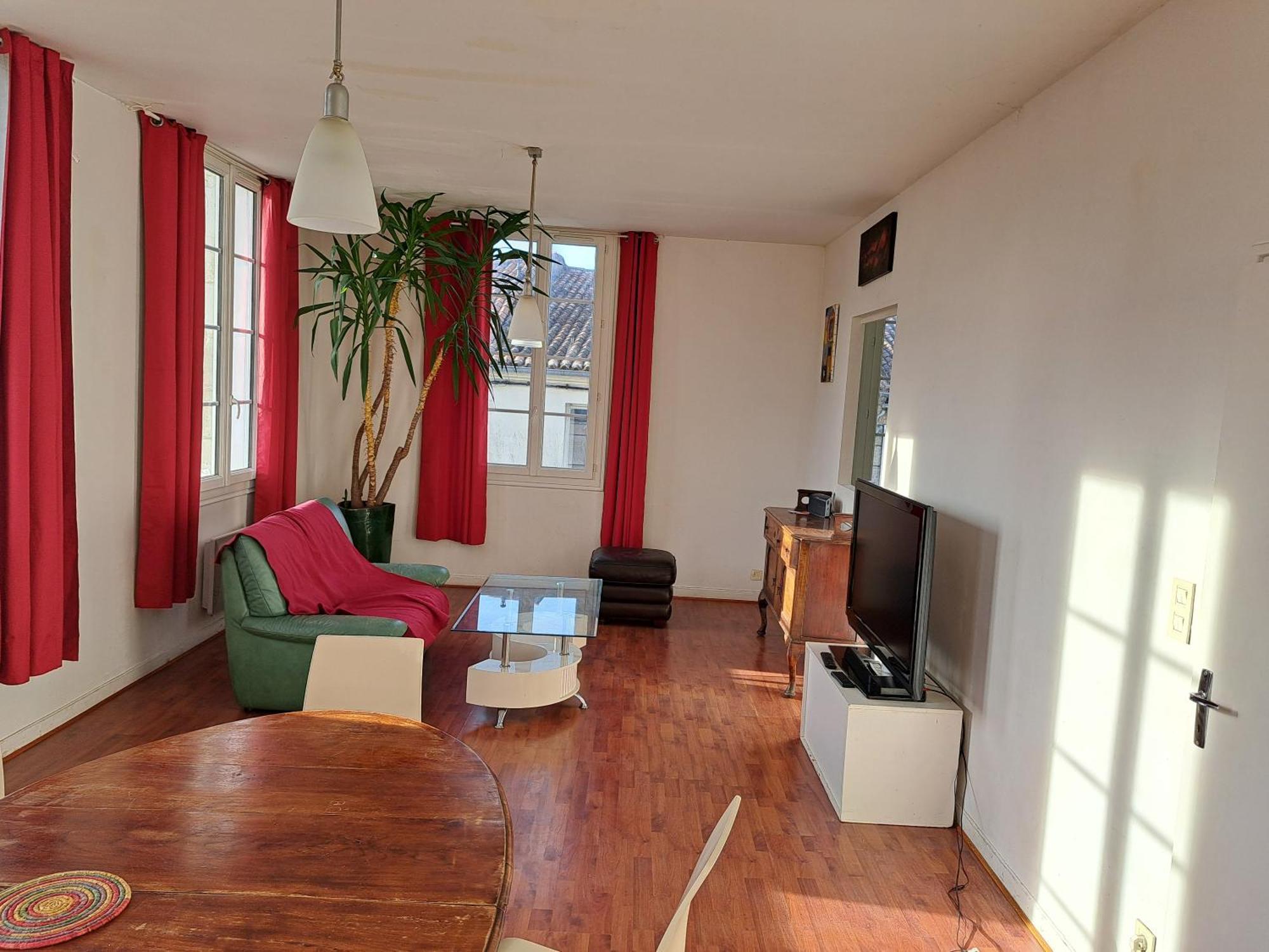 Duplex Vue Degagee Sur Le Vieux Saintes